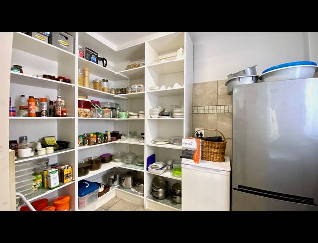 3 BEDROOM HOUSE FOR SALE IN DWARSKERSBOS
